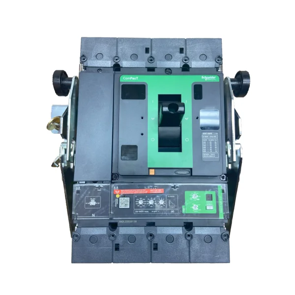 Disjoncteur ComPacT NSX400F 3P 36KA 400A MicroLogic 2.3 MX230V MANU Débrochable avec châssis verrou RAC AV/AV